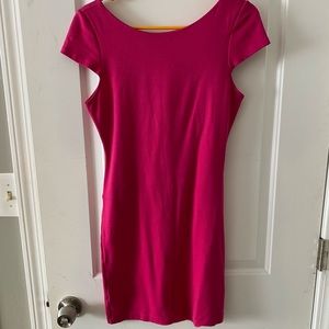 Bright pink fitted Alice and Olivia dress size 6.  Like new.